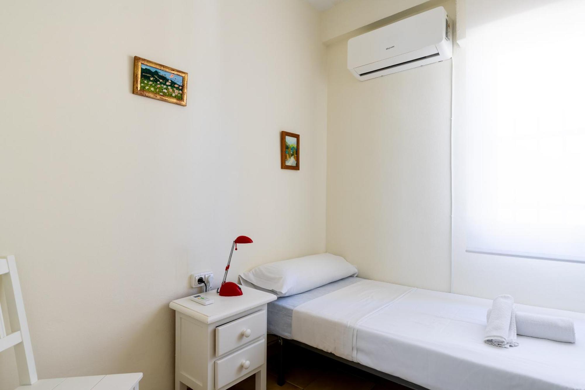 Apartamento Familiar Maria Auxiliadora Sevilla Eksteriør billede